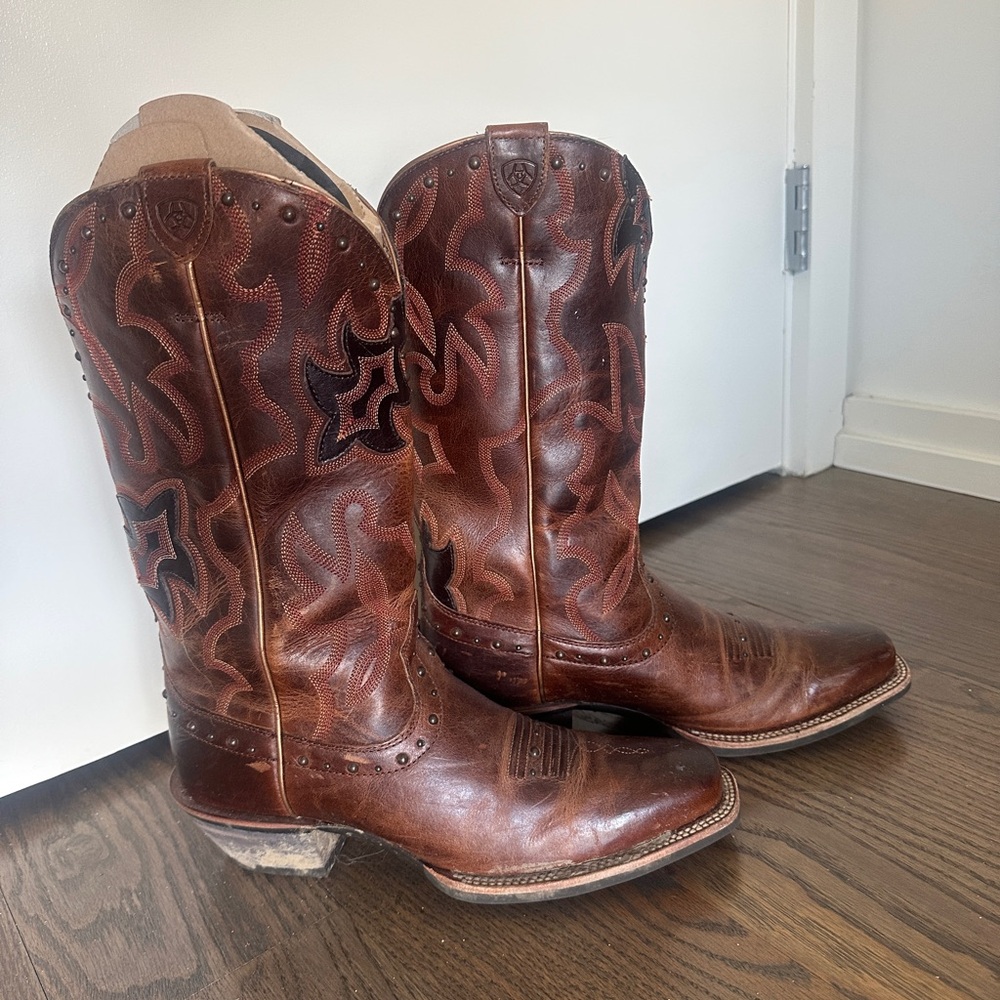 Ariat Brown Leather Cowboy Boots
